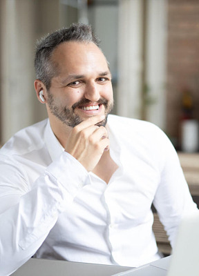 Dr. Bessenyei Dávid